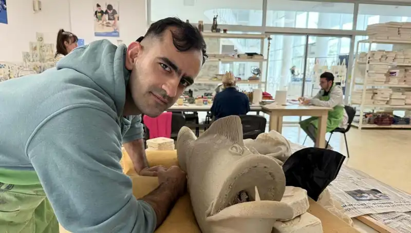 İşitme Engelli Rıfat Can, Mücadele Azmiyle Tüm Dünyaya İlham Veriyor