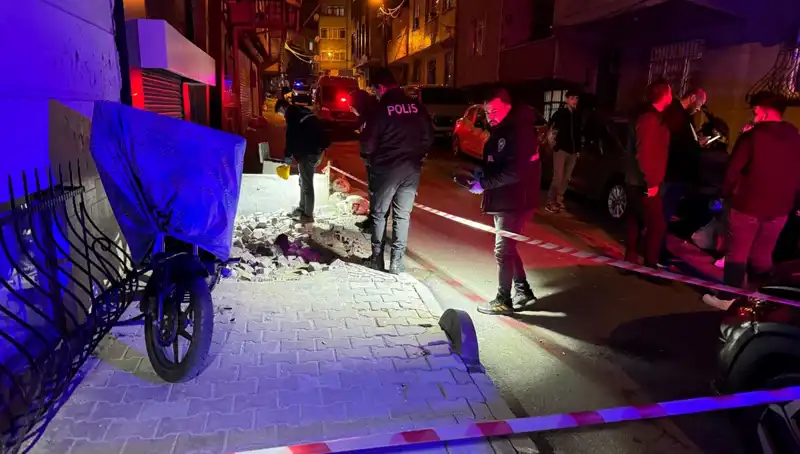 Küçükçekmece'de Plakasız Motosikletle Yürütülen Saldırı, Şehirde Panik Yarattı