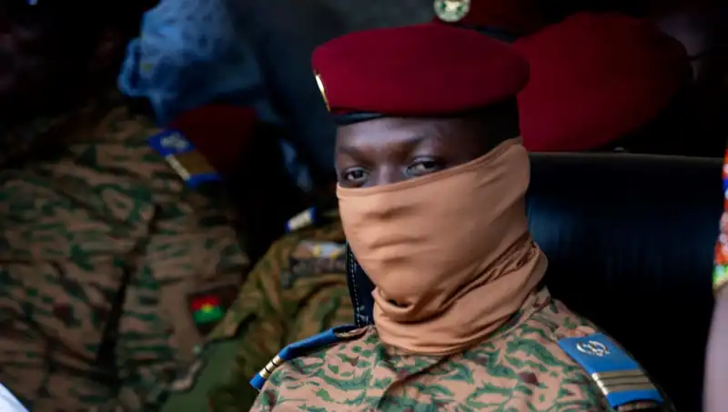 Burkina Faso'da Askeri Yönetim: Darbe Girişimi Başarısızlığa Uğradı!