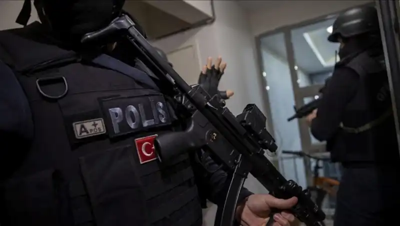 Türkiye genelinde DAEŞ'e karşı gerçekleştirilen operasyonda 89 kişi gözaltına alındı