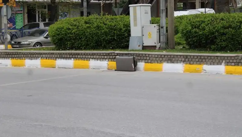 Minibüsten Düşen Valiz, Şehirde Korku Dolu Anlara Neden Oldu