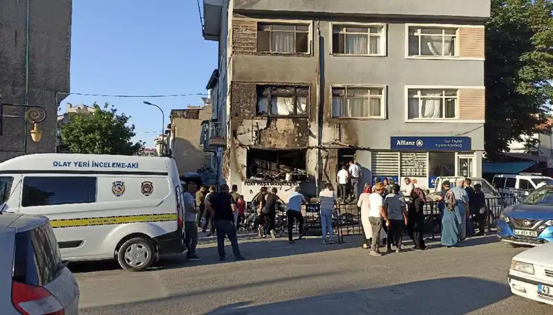 Tüp Bayisinde Patlama: İki Kişi Hayatını Kaybetti, Olayın Sebepleri Araştırılıyor