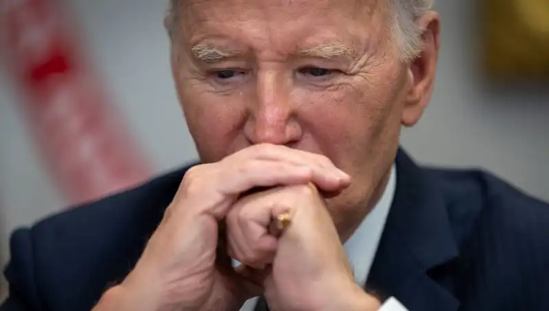 Biden'ın Yaşını Gizlemek İçin Kullandığı İlginç Yöntemler