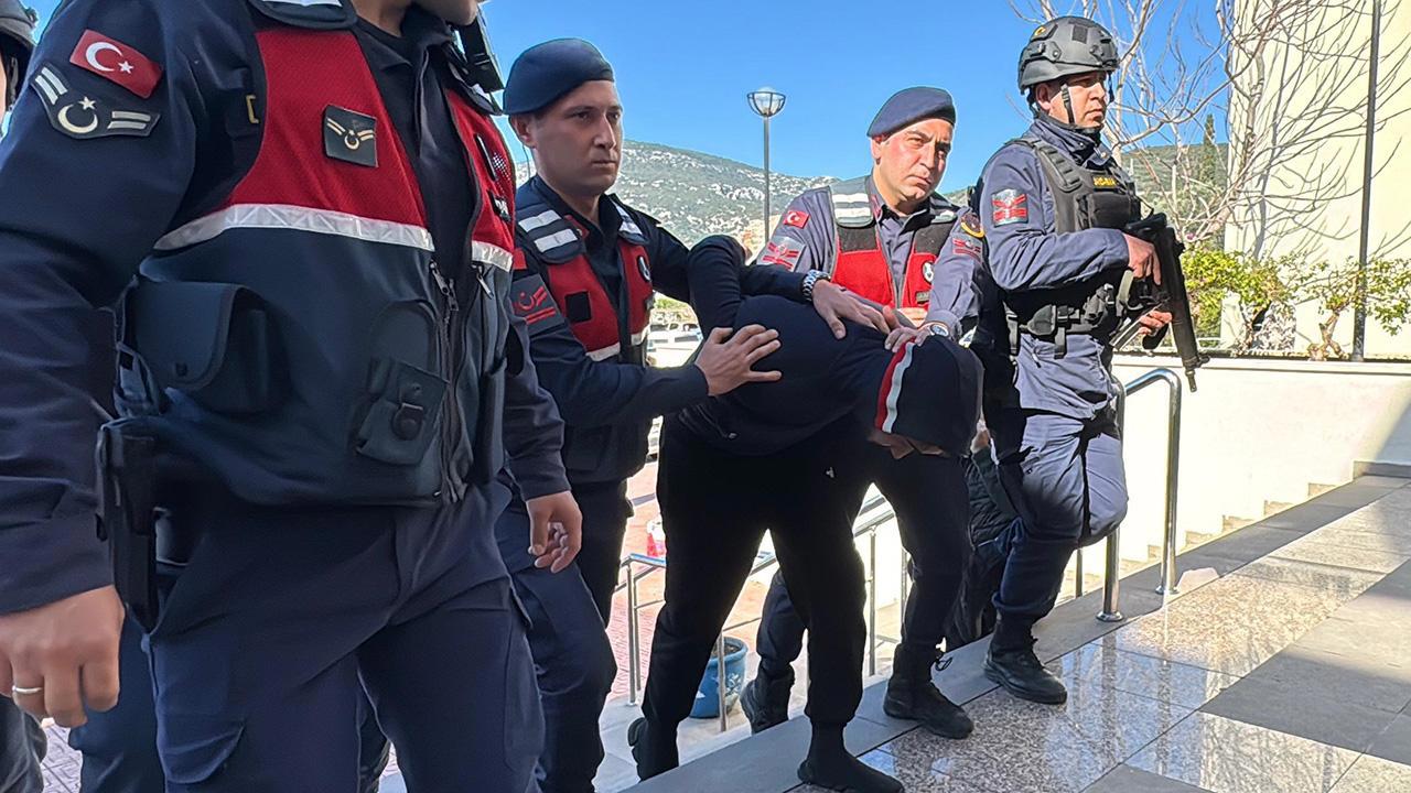 Interpol'un Arananları Listesindeki Şahıs Bodrum'da Yakalandı