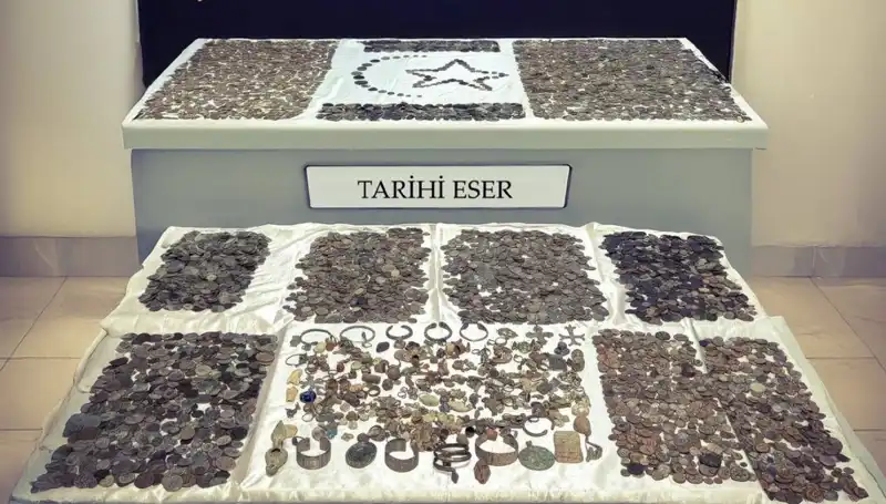 Sınırda Ele Geçirilen 12.770 Tarihi Eser, Kültürel Mirasımızı Koruma Umudu