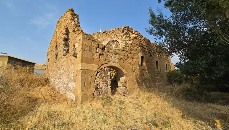 300 Yıllık Tarihiyle Garipler Köyü Kilisesi, Zamana Direniyor!