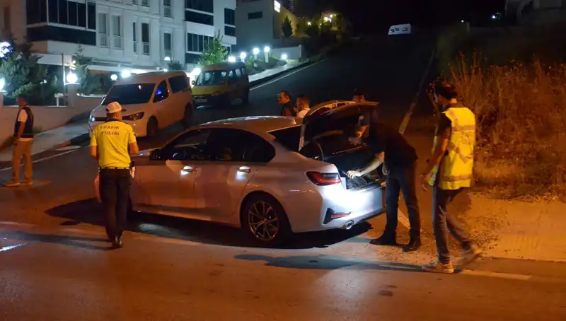 Denetim Kaçakları Edirne'de Yakalandı: Emniyet Ekipleri Harekete Geçti!