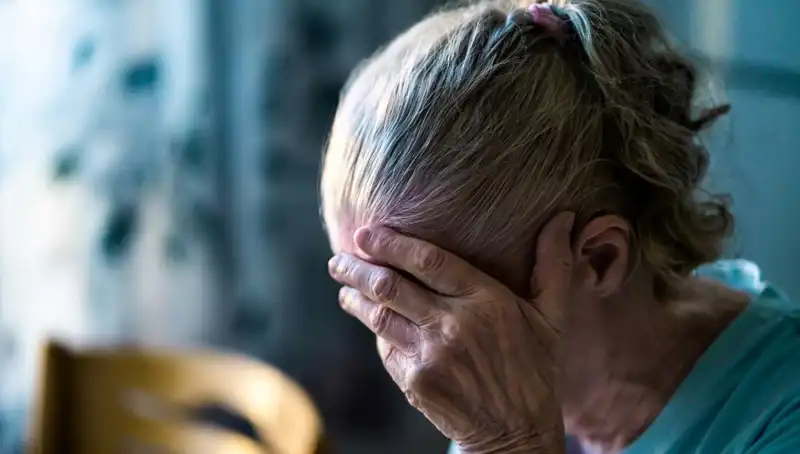 Nöroloji Uzmanı Açıkladı: Alzheimer’a Neden Olan Günlük Alışkanlıklar Nelerdir?
