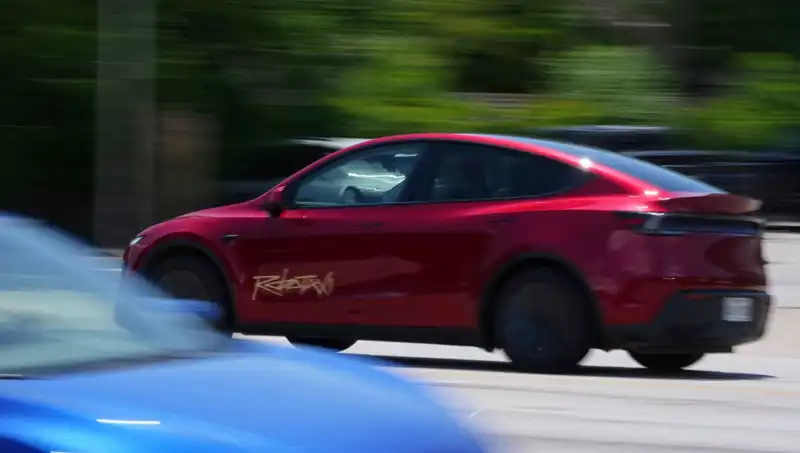 Tesla'nın Robotaxi Projesi: Musk’ı Hayal Kırıklığına Uğratan Hüsran