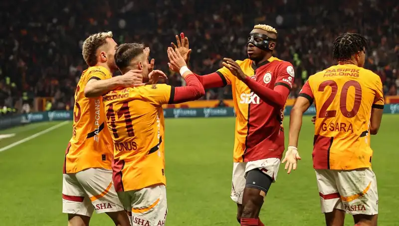 Galatasaray, Konyaspor Karşılaşması İçin Sürpriz İsimlerle Dolu Kamp Kadrosunu Açıkladı