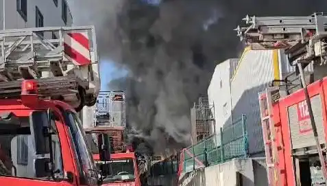Tuzla'daki Fabrika Yangını Kontrol Altına Alındı: Son Durum ve Önlemler