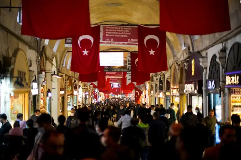 Kapalıçarşı'da 100 Milyon Liralık Vurgun: Lüks Restoranlarda Toplantılar Yayıldı!