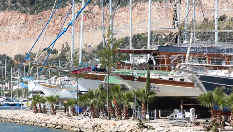 Kaş’ta Gezi Tekneleri Açılış İçin Gün Sayıyor: Tüm Detaylar